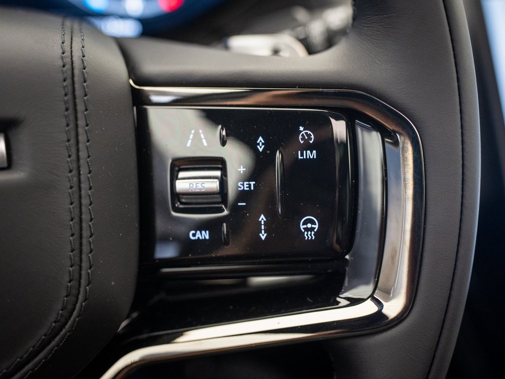 2025 Land Rover Range Rover Sport SE photo 21