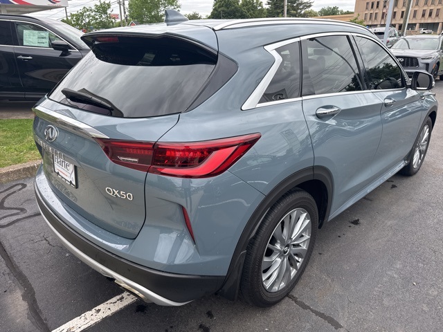 2024 Infiniti QX50 Luxe photo 3