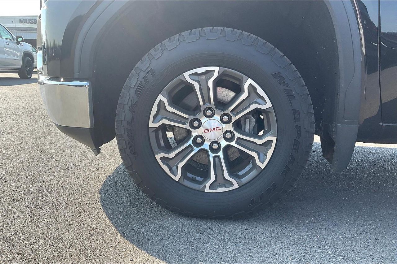 2020 Gmc Sierra 1500 SLT photo 2