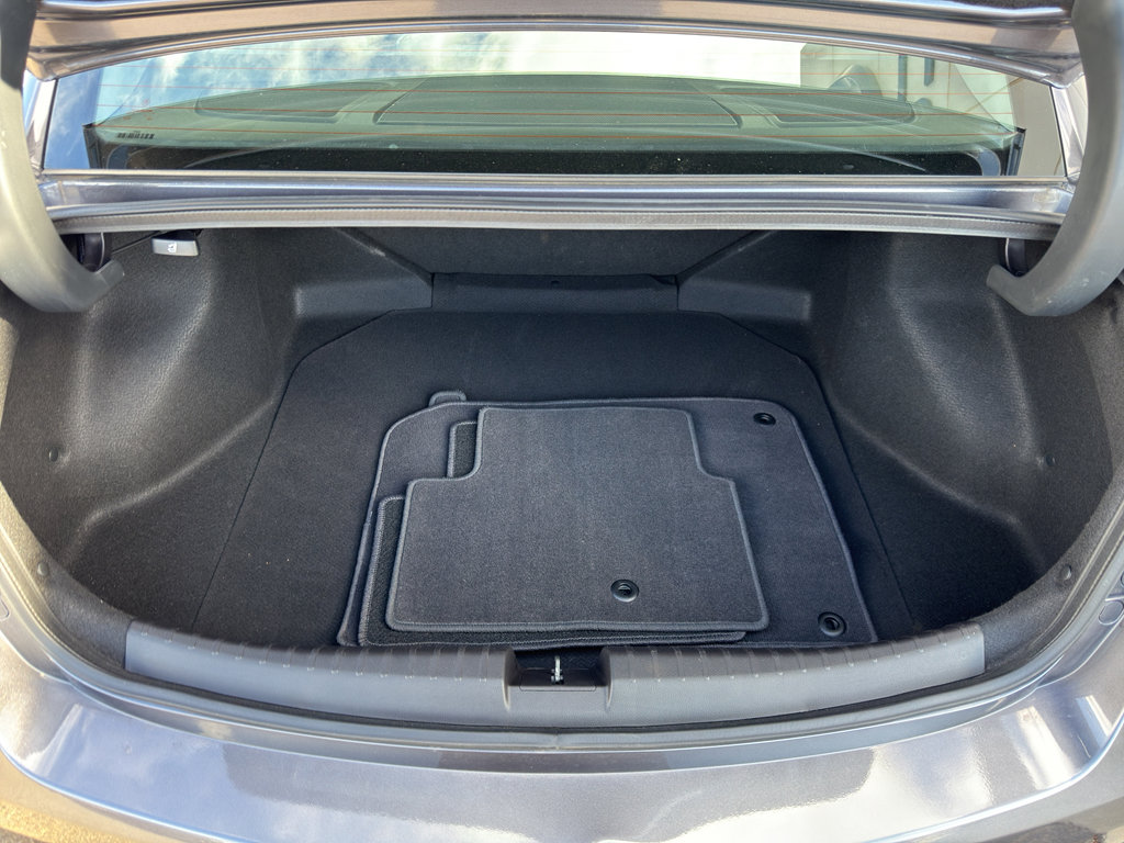 2018 Acura ILX Premium photo 18