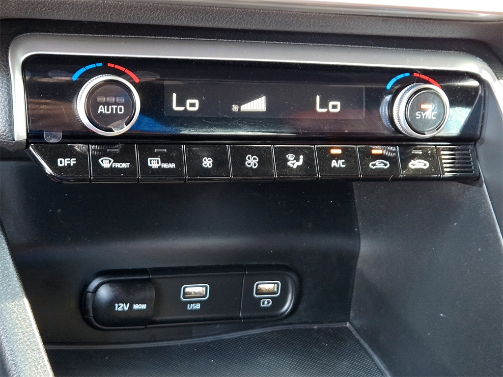 2024 Kia K5 GT-Line photo 18