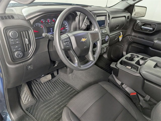 2024 Chevrolet Silverado 1500 Custom photo 15