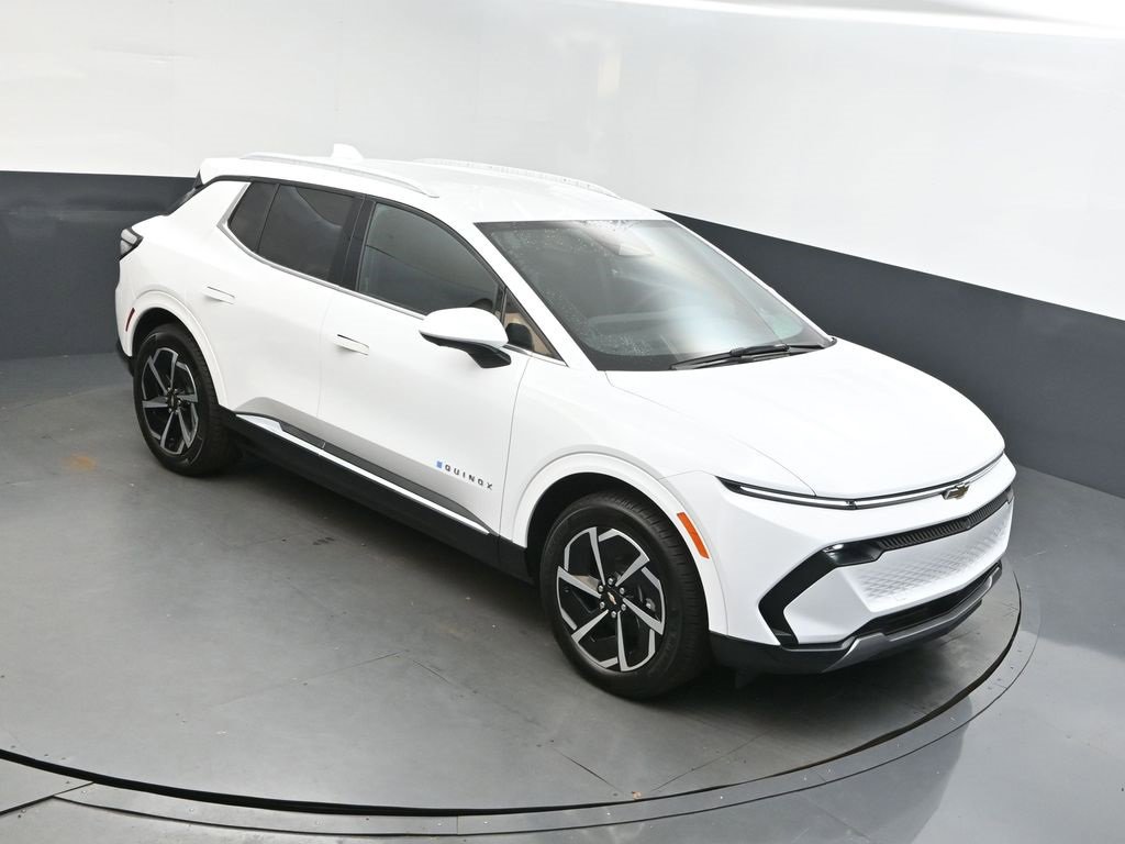 2025 Chevrolet Equinox EV 1LT's photo