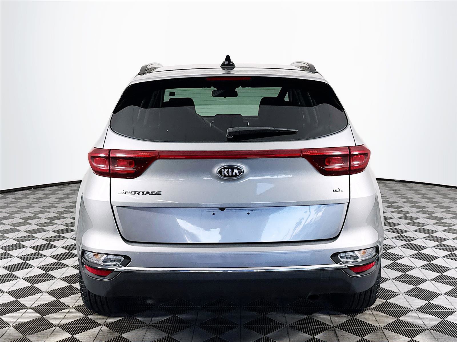 2022 Kia Sportage EX photo 3