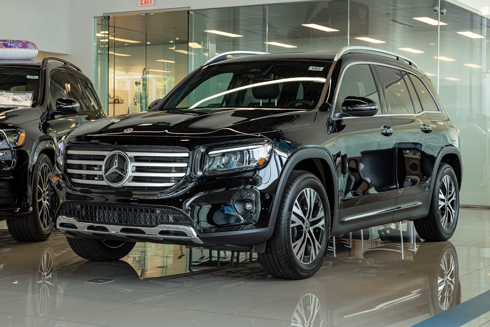 2025 Mercedes-Benz GLB Base