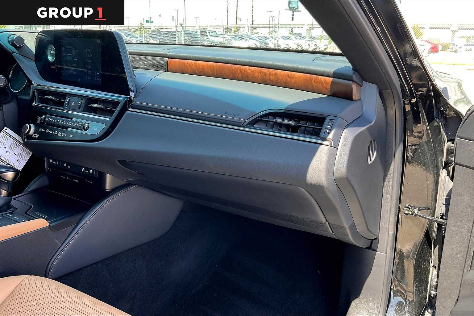 2022 Lexus ES Premium photo 16