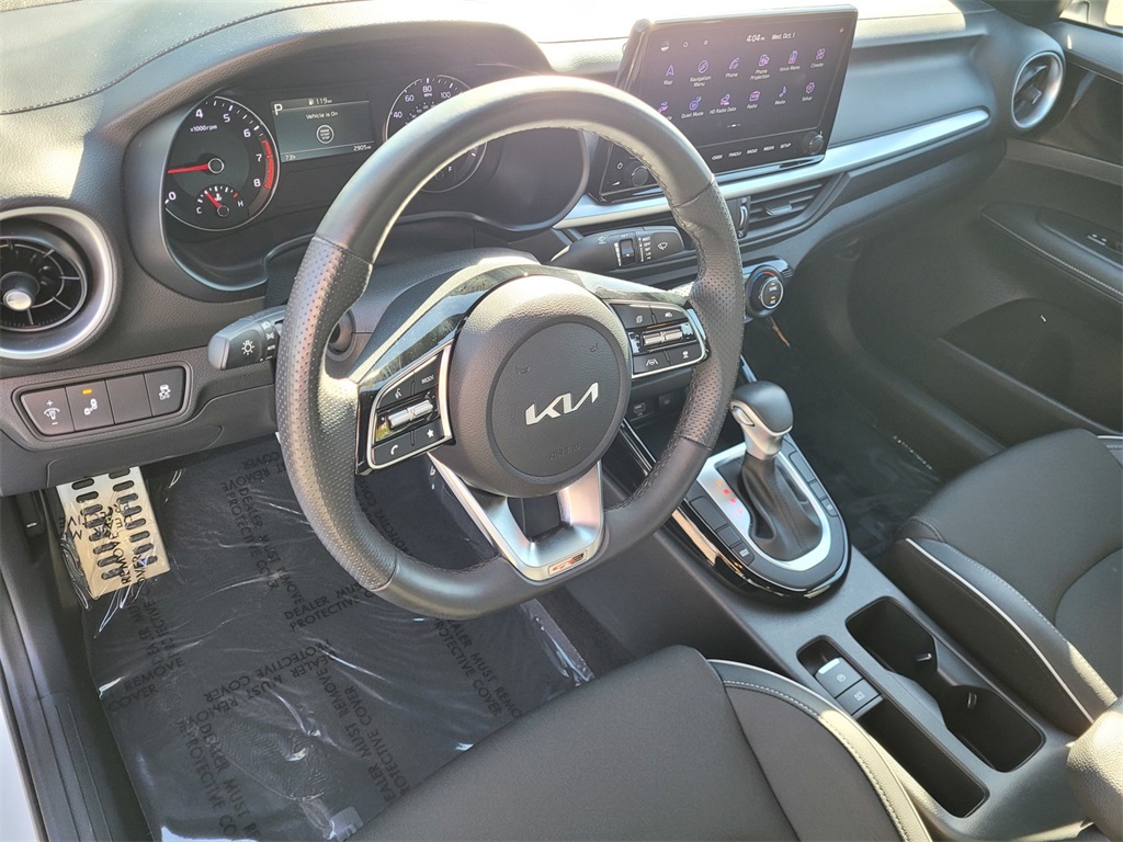2024 Kia Forte GT-Line photo 13