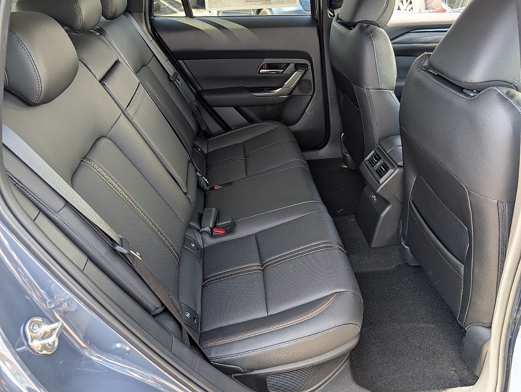 2025 Mazda CX-50 Premium Plus photo 17