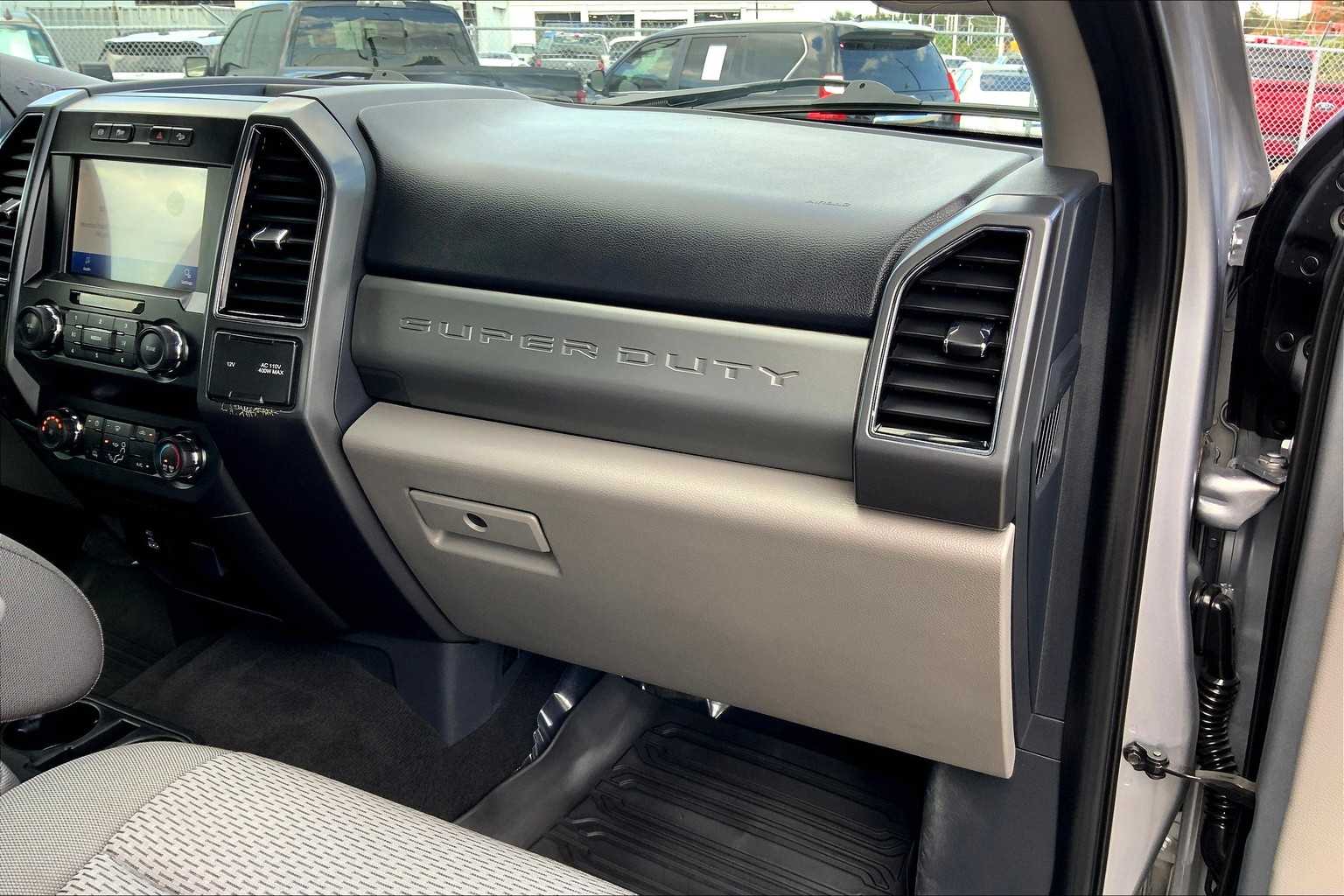 2022 Ford F-250 XLT photo 18