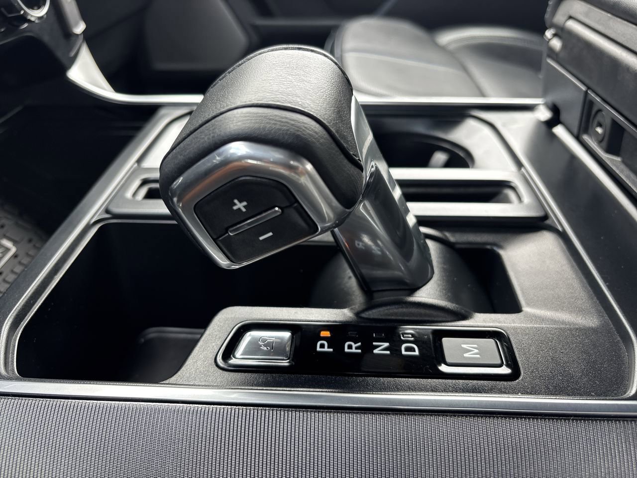 2024 Ford F-150 Platinum photo 24