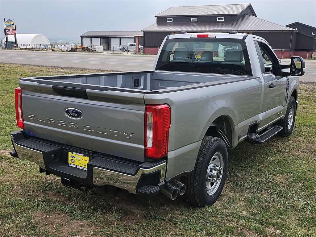 2024 Ford F-350 photo 12