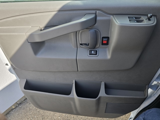 2025 Chevrolet Express 2500 Work Van photo 16