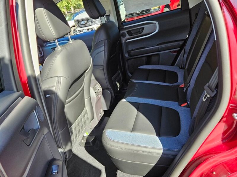 2025 Ford Bronco Sport Outer Banks photo 4