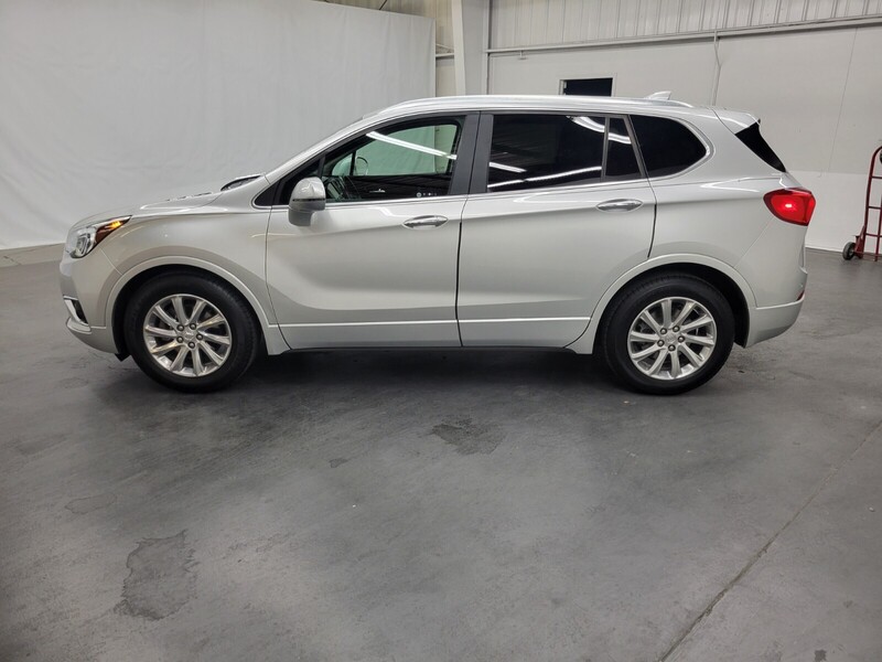 2019 Buick Envision Essence photo 2