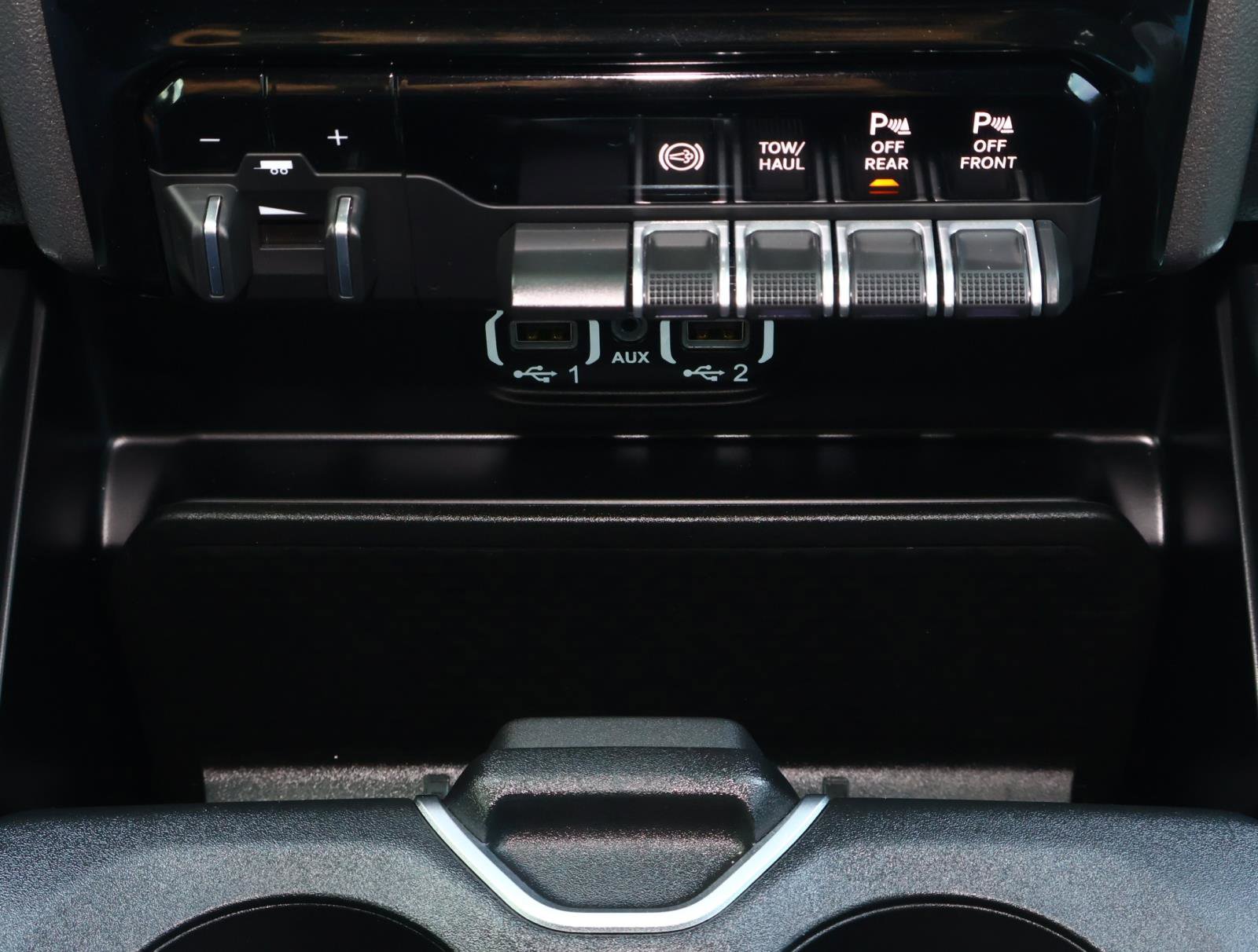 2024 Ram 3500 Laramie photo 27