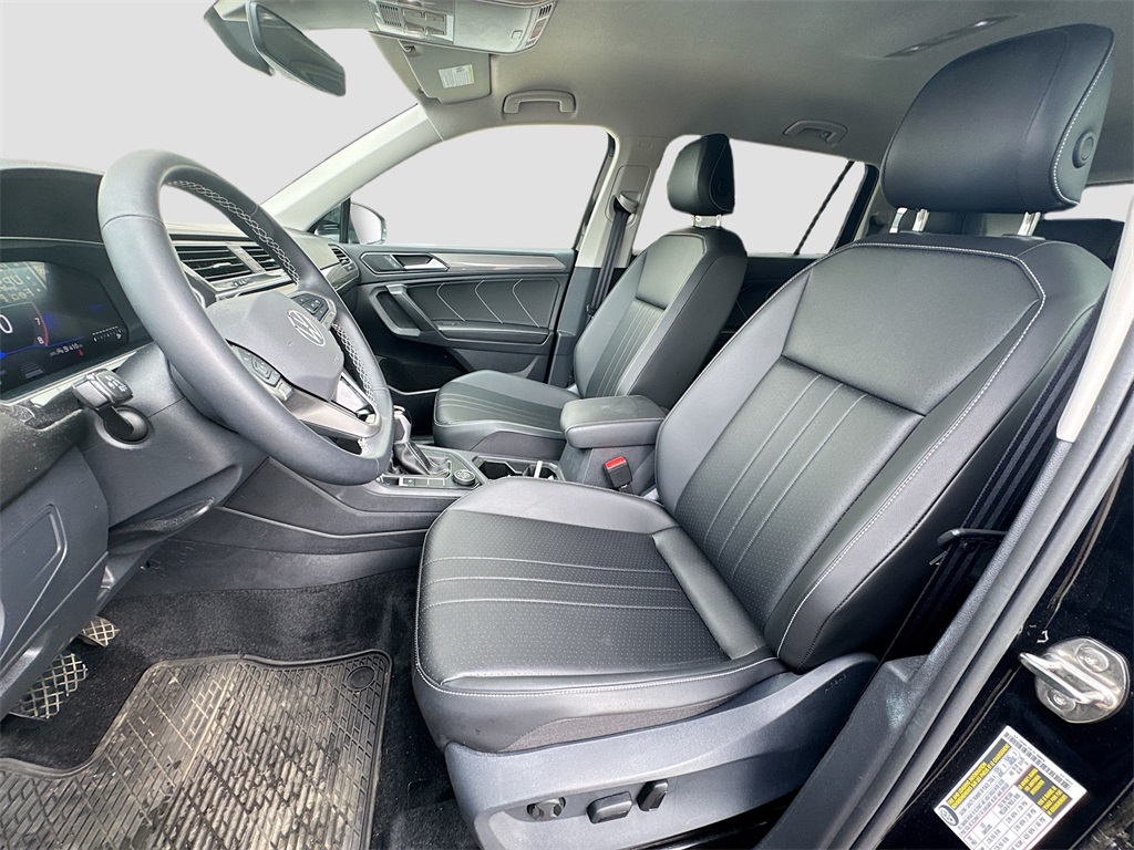 2024 Volkswagen Tiguan SE Wolfsburg Edition photo 20