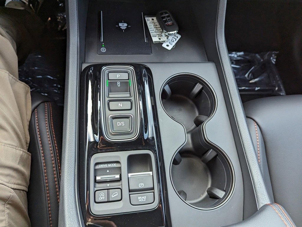 2025 Honda Pilot TrailSport photo 12
