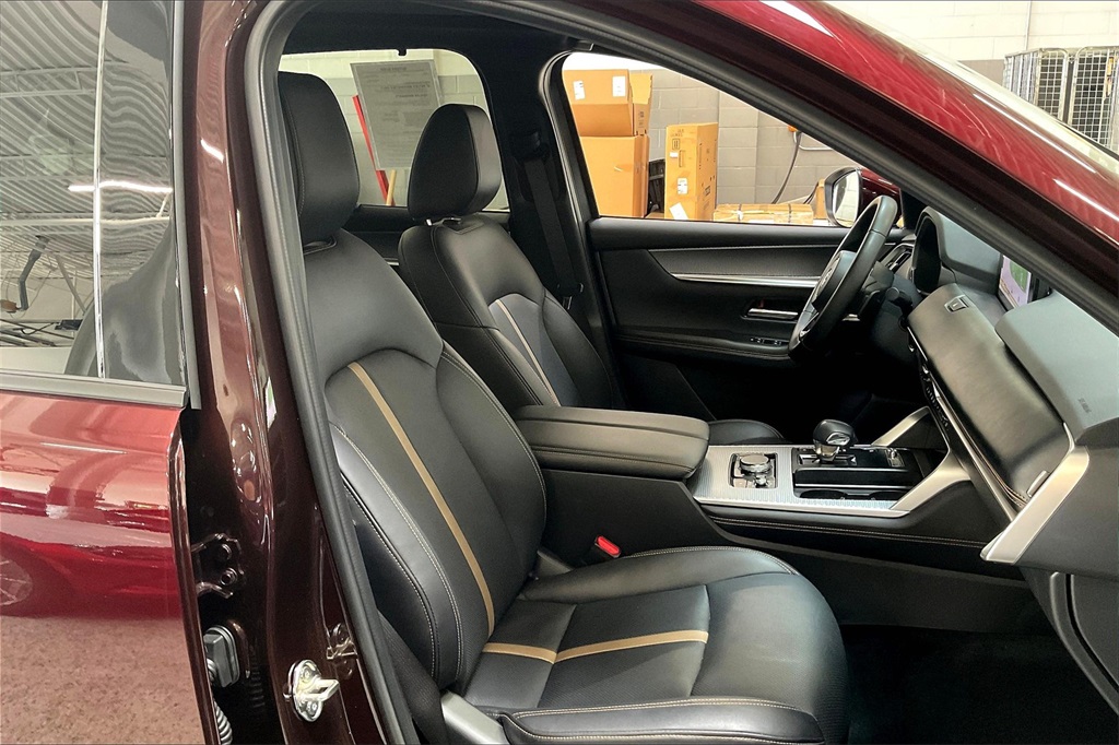 2025 Mazda CX-90 Plug-in Hybrid Premium Plus photo 6