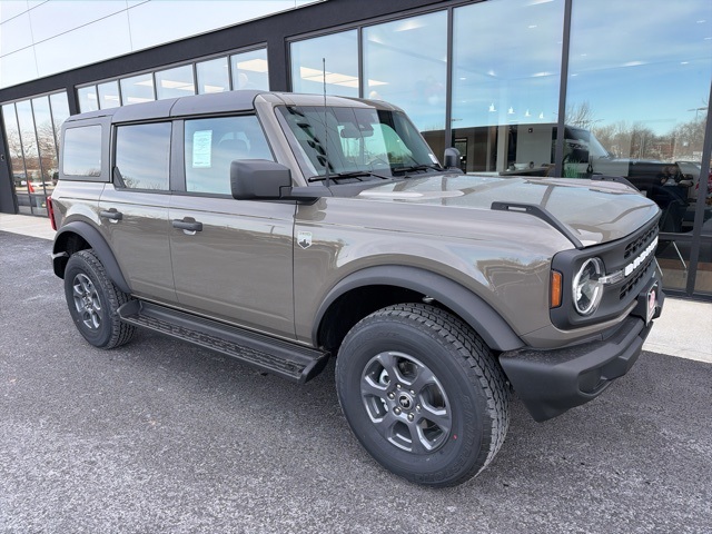 2025 Ford Bronco 4-Door Big Bend's photo
