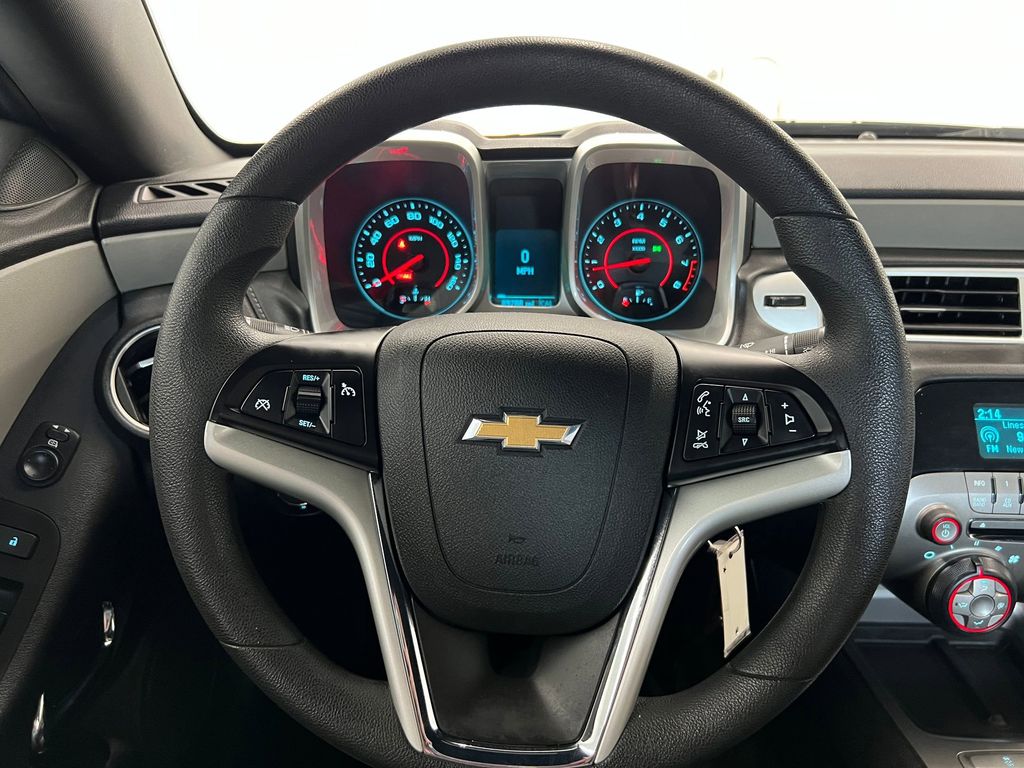 2013 Chevrolet Camaro 1LS photo 12