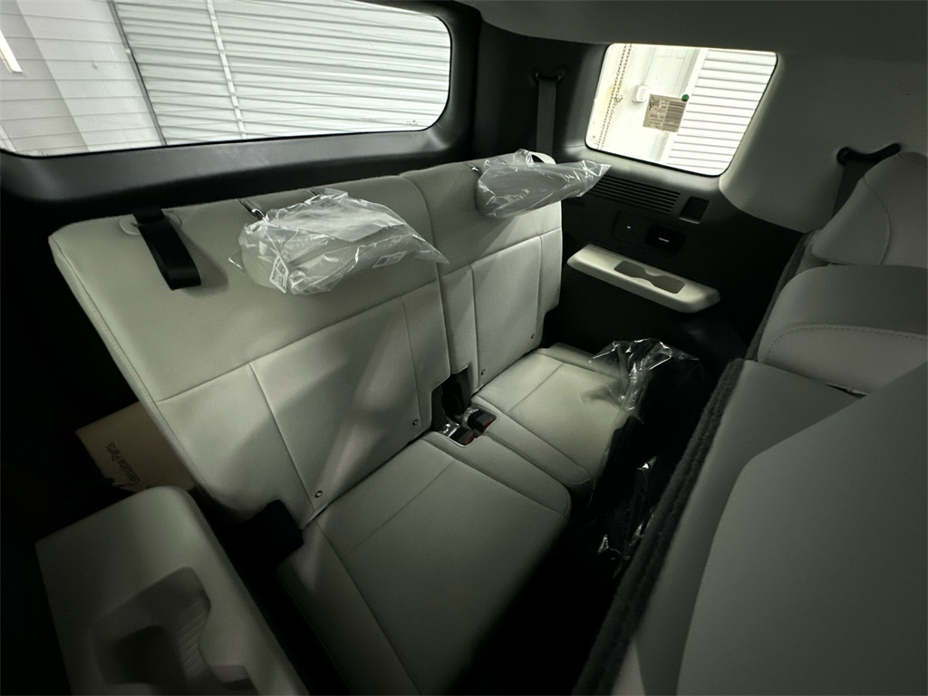 2026 Hyundai Santa Fe SEL photo 17