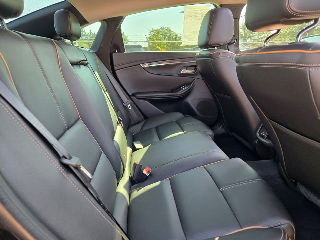 2018 Chevrolet Impala Premier photo 9