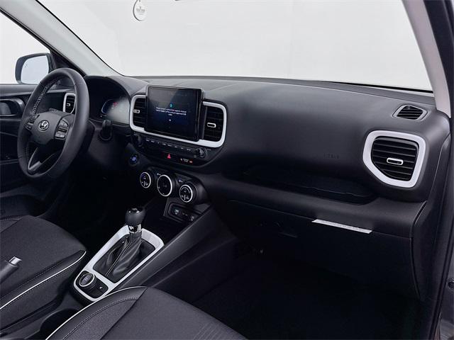 2025 Hyundai Venue Limited photo 33