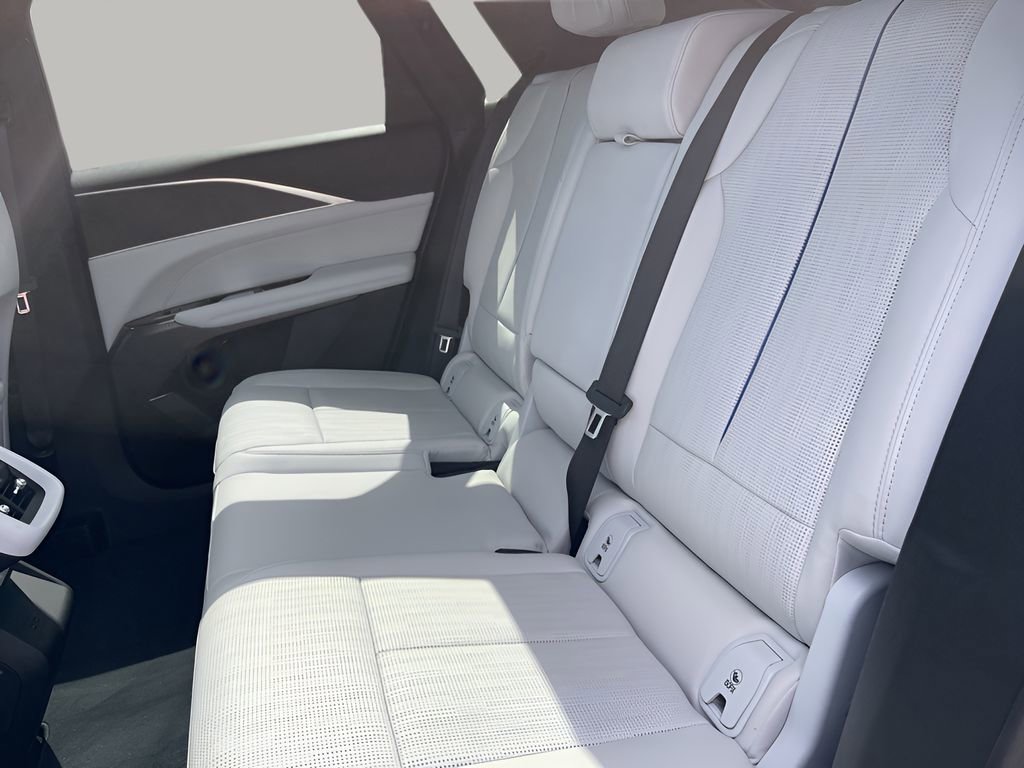 2025 Cadillac Lyriq Sport photo 15