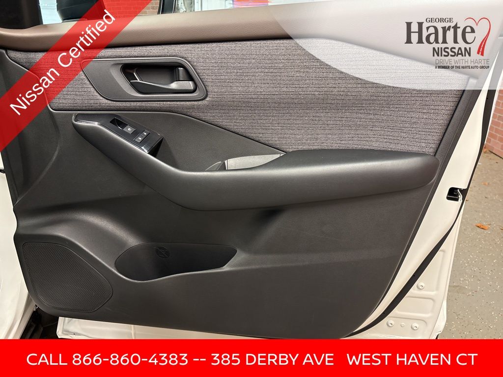 2023 Nissan Rogue S photo 23