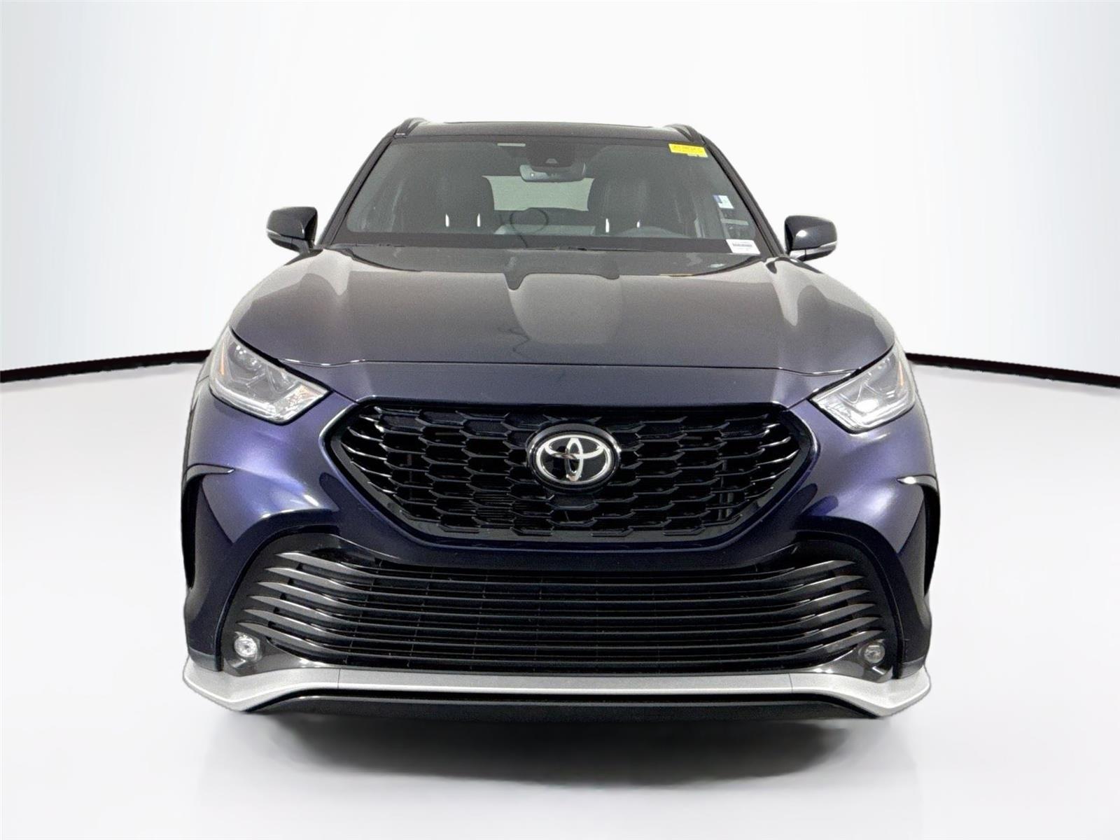 2023 Toyota Highlander XSE photo 3