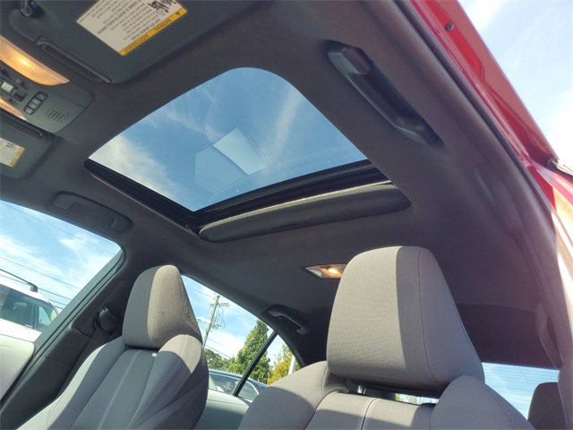 2022 Toyota Corolla SE photo 10