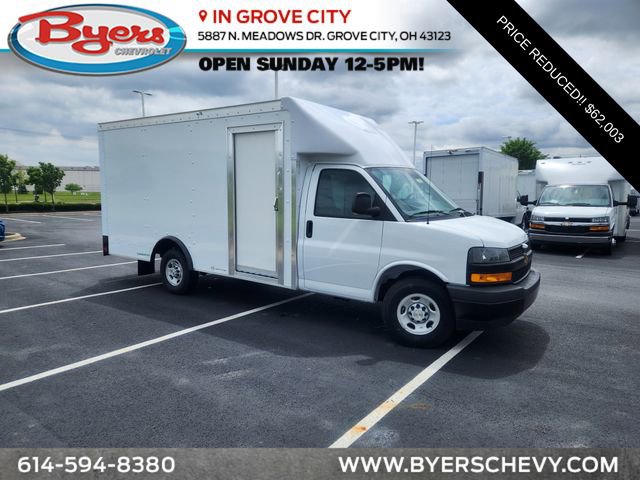 2024 Chevrolet Express Cutaway Base's photo