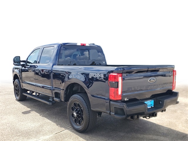 2025 Ford F-250 Lariat photo 4