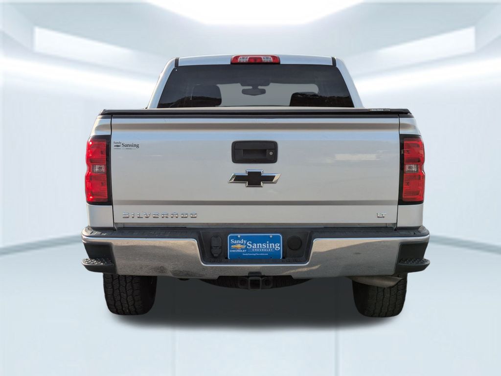 2017 Chevrolet Silverado 1500 LT photo 4