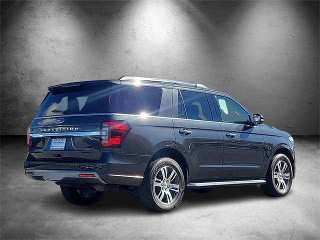 2023 Ford Expedition Limited photo 4