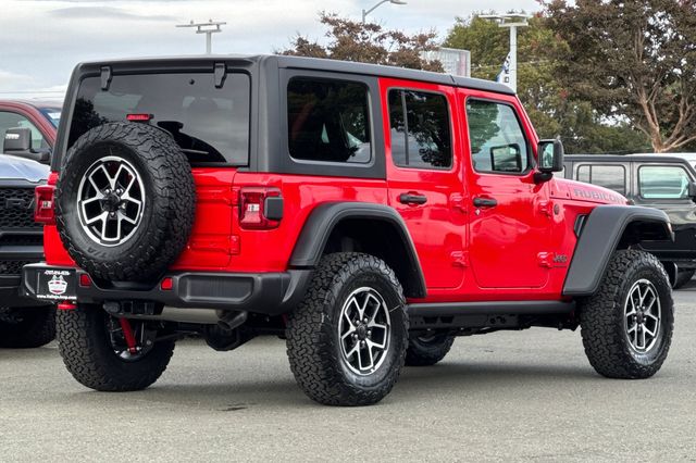 2025 Jeep Wrangler Rubicon photo 4