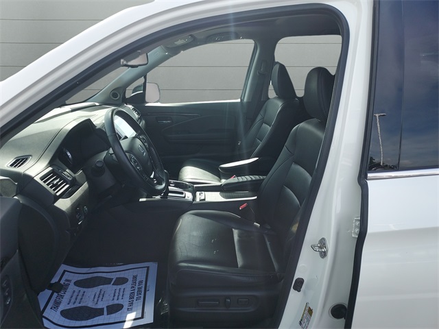 2017 Honda Ridgeline RTL-E photo 8
