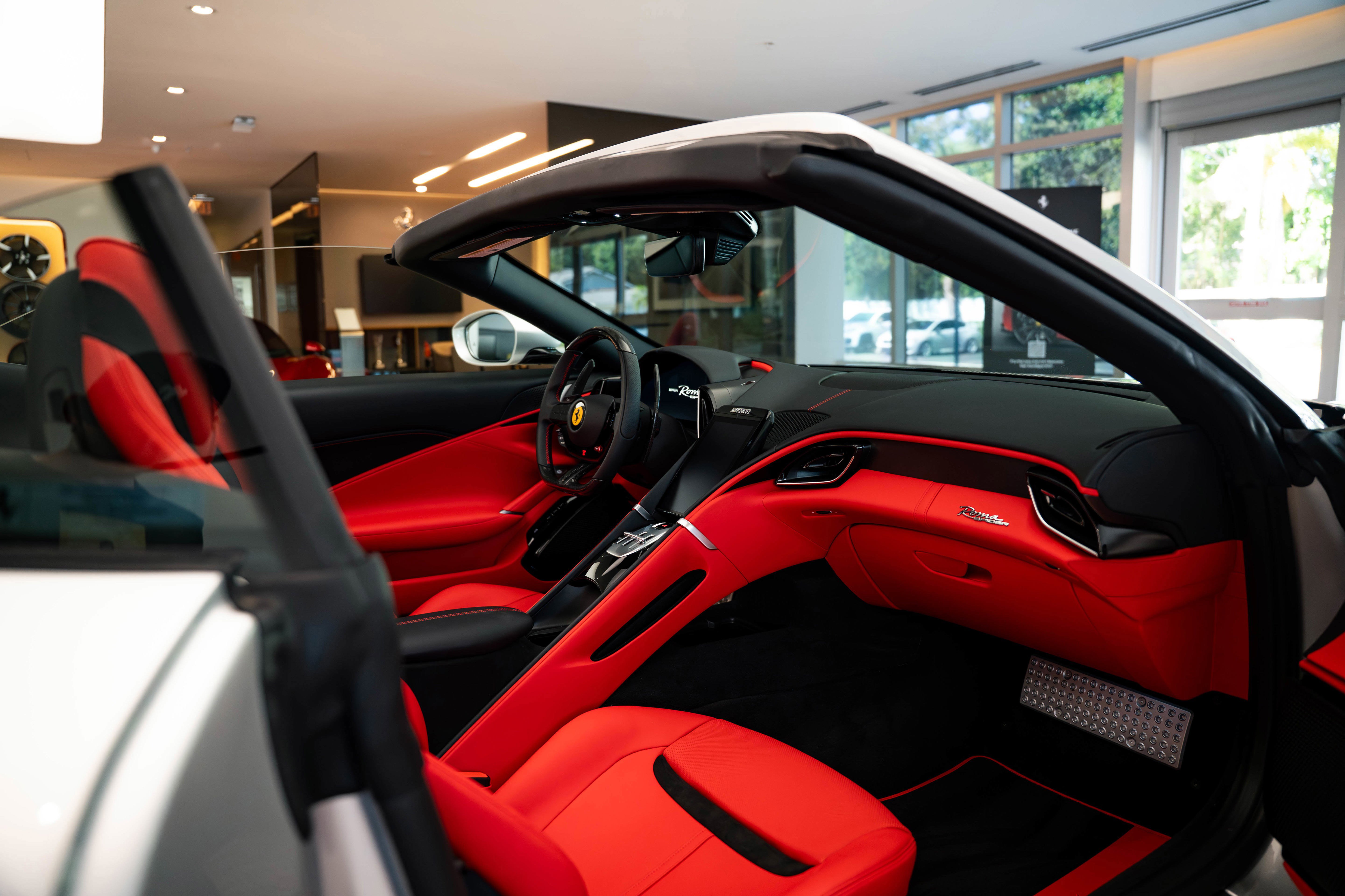2024 Ferrari Roma Spider photo 14