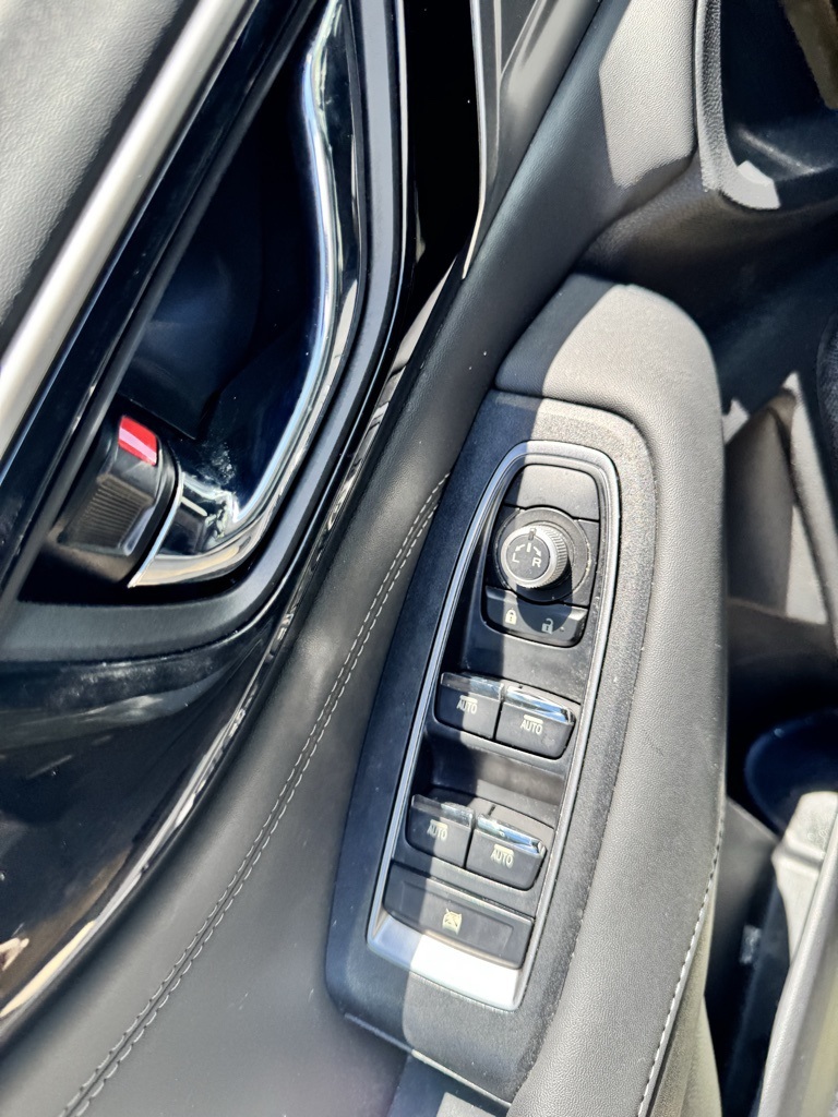 2020 Subaru Outback Limited photo 17