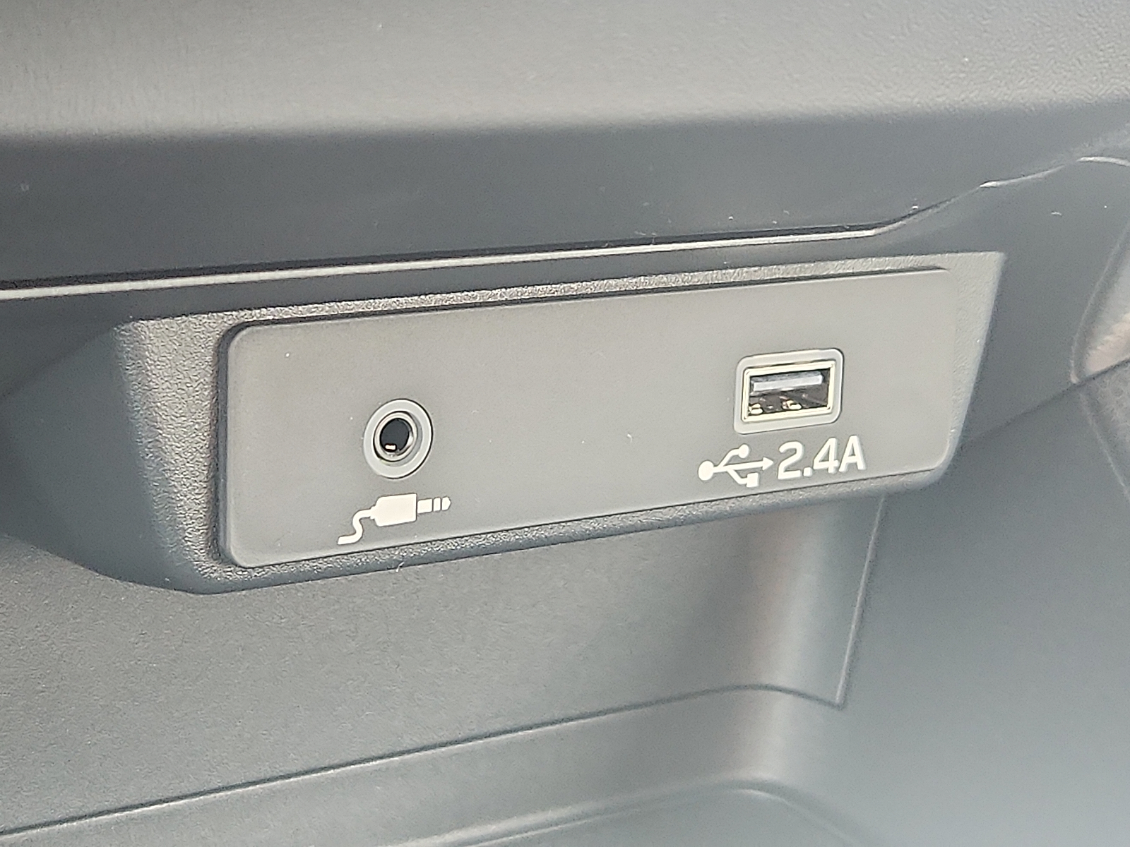 2025 Subaru Impreza Base photo 2