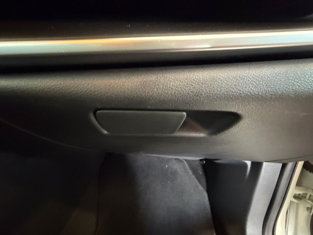 2023 Nissan Rogue S photo 21