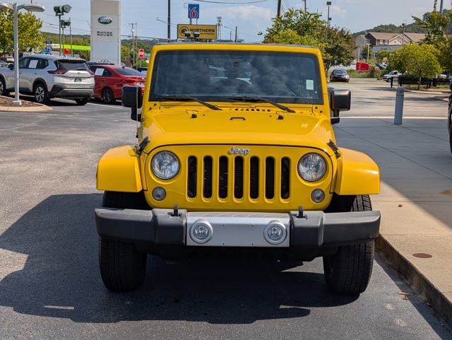 2015 Jeep Wrangler Unlimited Sahara photo 8