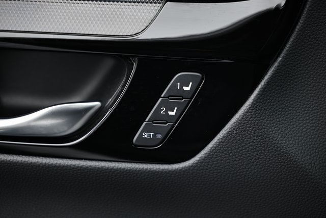 2024 Honda CR-V Hybrid Sport Touring photo 16