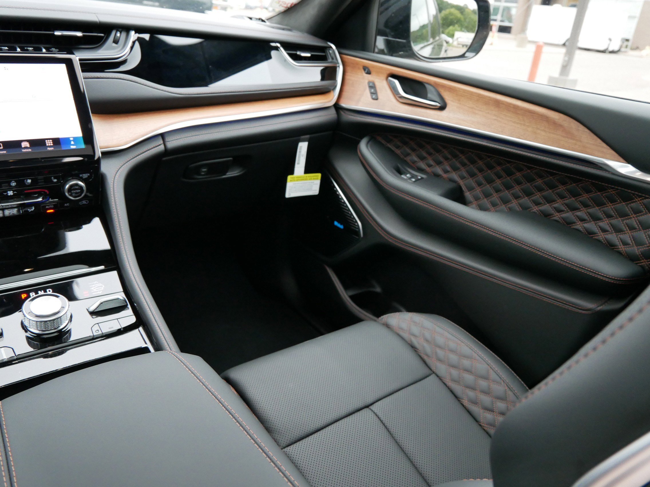 2025 Jeep Grand Cherokee Summit Reserve photo 6