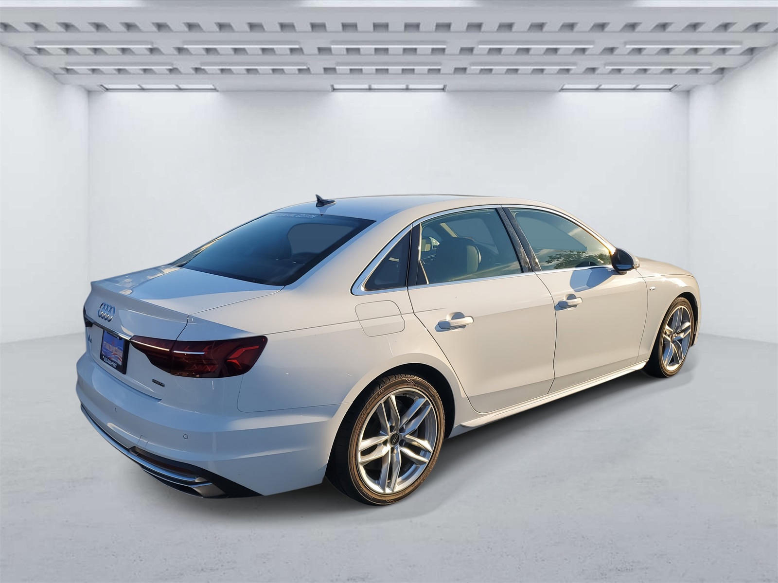 2023 Audi A4 45 S line Premium Plus photo 4