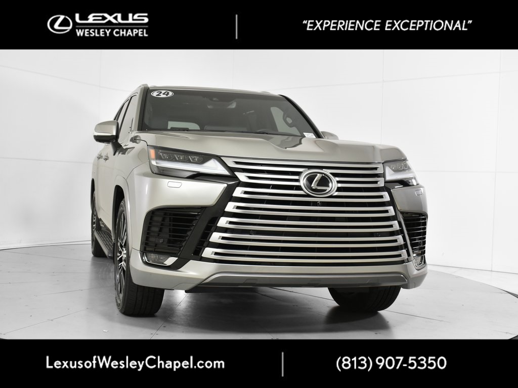 2024 Lexus LX Luxury's photo
