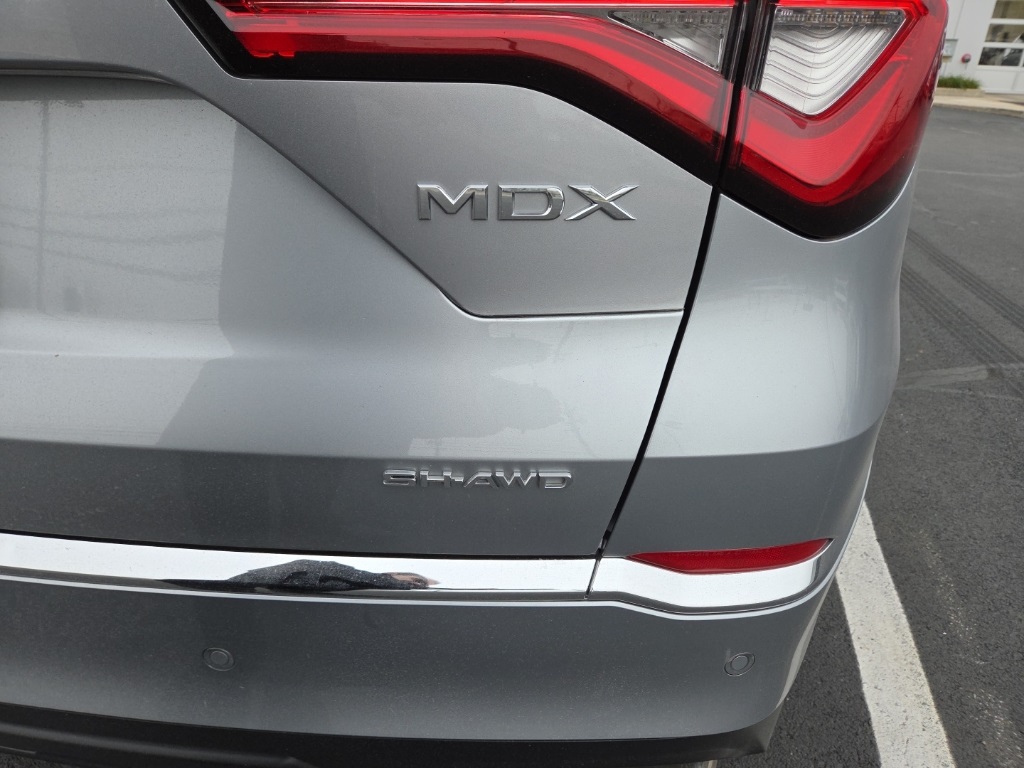 2023 Acura MDX SH-AWD Technology photo 3