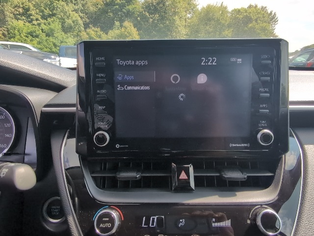 2022 Toyota Corolla Cross LE photo 22