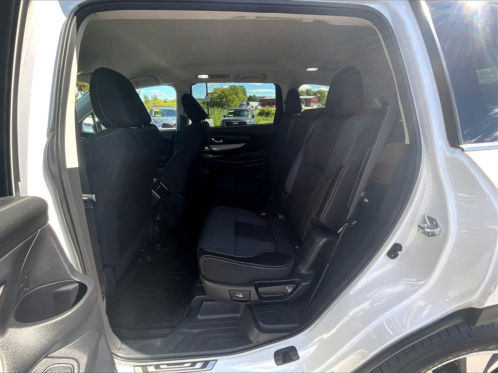 2022 Subaru Ascent Premium photo 12