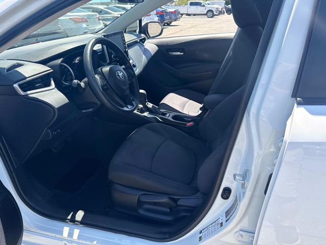 2021 Toyota Corolla LE photo 16